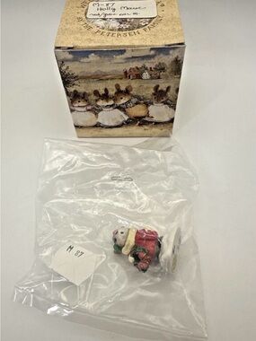 Wee Forest Folk "Holly Mouse" M-87 WFF 1982 Red (AP) Christmas with Box, Bag